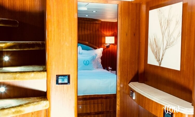 galeria_site_030aa4_170_barco_johnson_203_motor_yachts_-_32_mts_2010 (1)