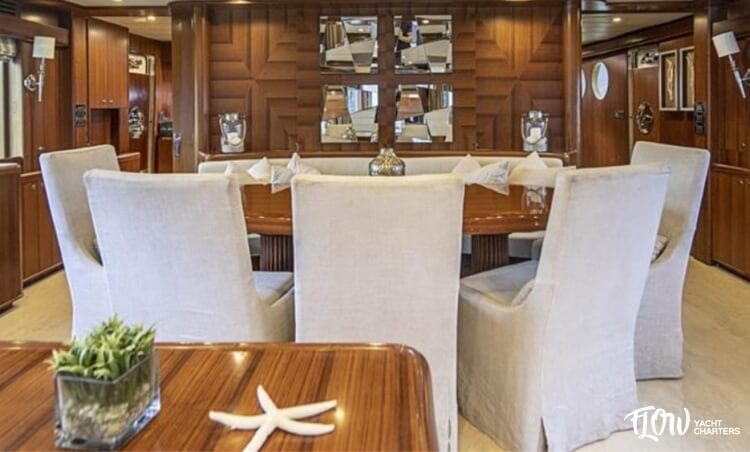 galeria_site_600b46_170_barco_johnson_103'_motoryacht_-_32_mts_2010 (1)