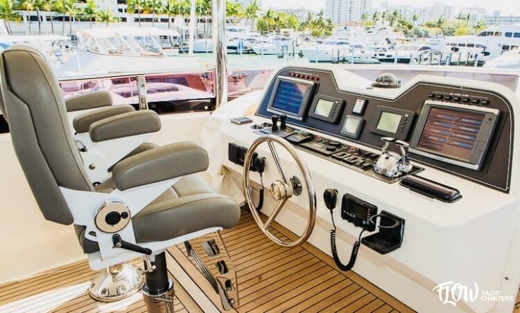 galeria_site_d1aa5e_170_barco_johnson_203_motor_yachts_-_32_mts_2010 (1)